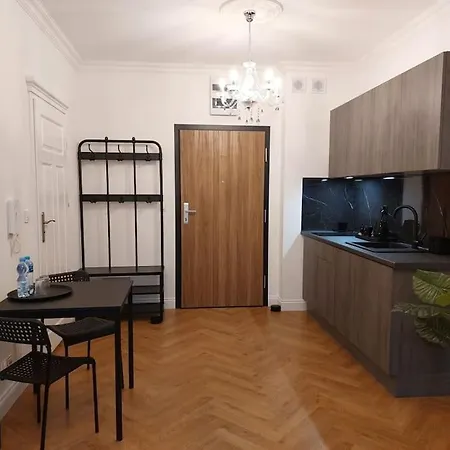 Poziomkowa * פשאסניש